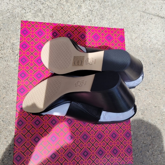 New Black Tory Burch Metal Miller 65mm Wedge Sandal size 8.5 - Picture 5 of 11